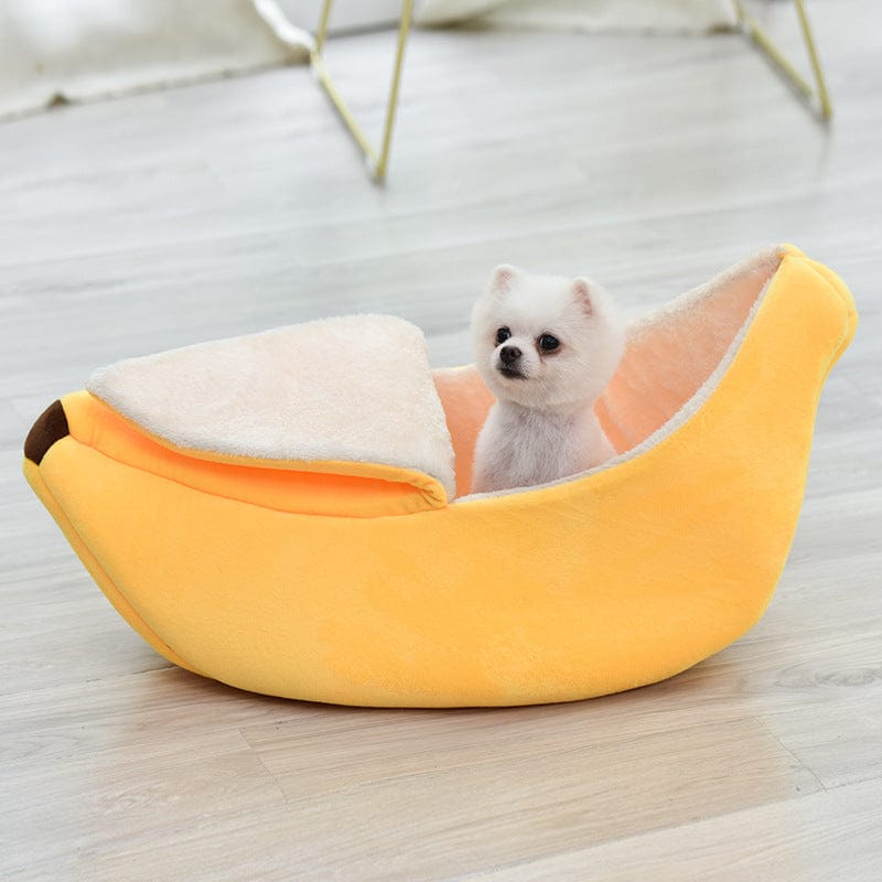 Cute Banana Pet Bed – Soft, Warm & Adorable Sleeping Spot for Your Furry Friend - Cindy Pomeranian