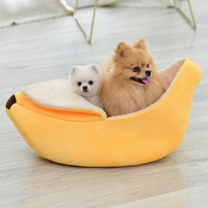 Cute Banana Pet Bed – Soft, Warm & Adorable Sleeping Spot for Your Furry Friend - Cindy Pomeranian